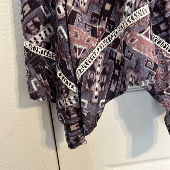 BB DAKOTA Size X-Small Purple White Bohemian Chic Sleeveless Mini Dress Crochet - Picture 3 of 8